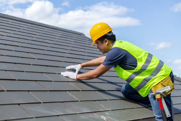 Best Best Roofing Contractors  in Mccom, OH