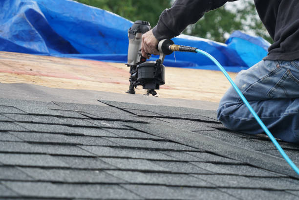 Best Tile Roofing Contractor  in Mccom, OH